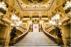 白敬亭代言過的防曬霜品牌(白敬亭代言的防曬噴霧)